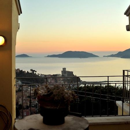 Il Golfo Artisti E Poeti Villa Thea Lerici Exterior photo